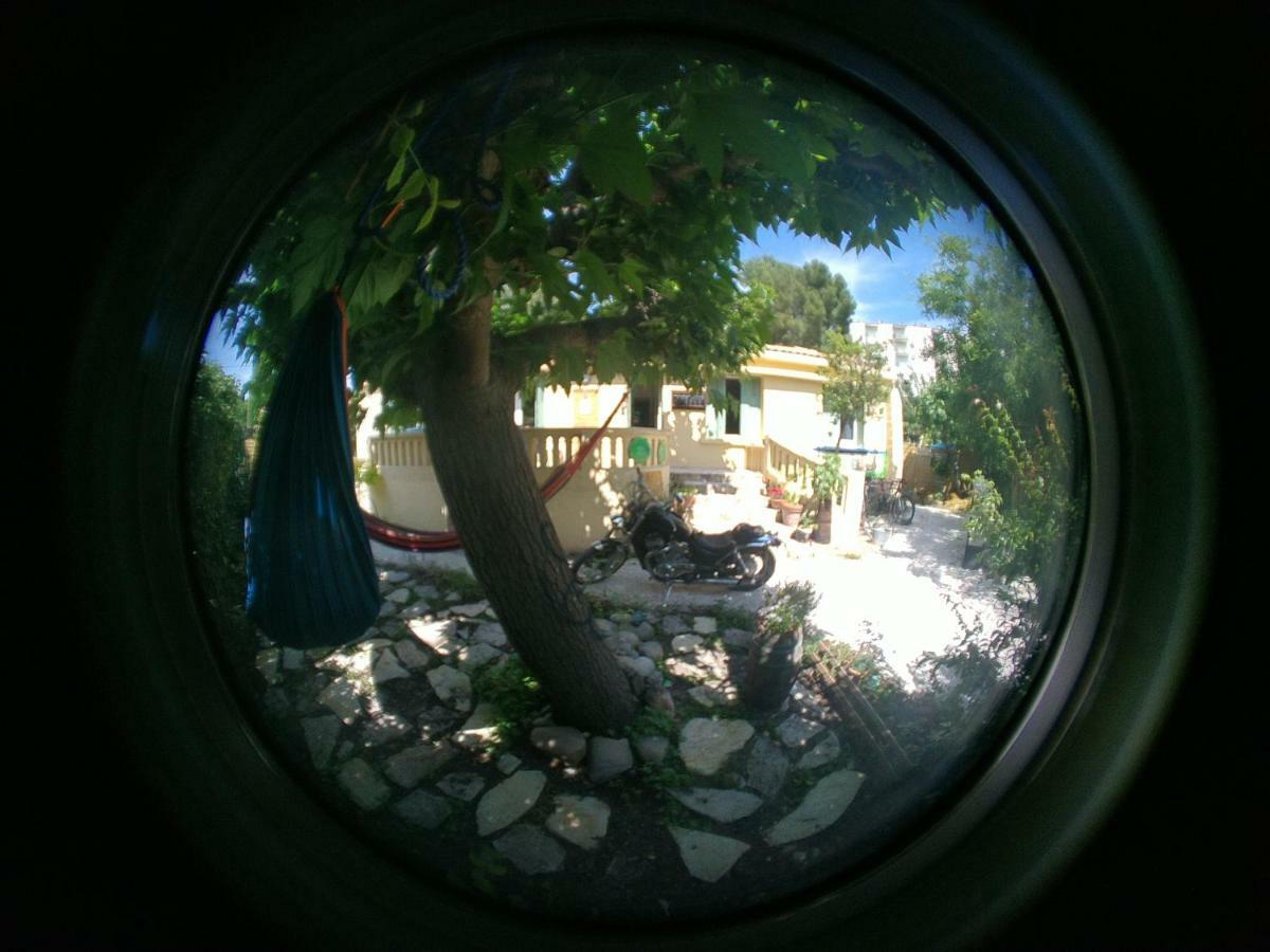 Goclands Tiny Cool Coliving Coworking Villa Garden Aix-en-Provence Exteriör bild